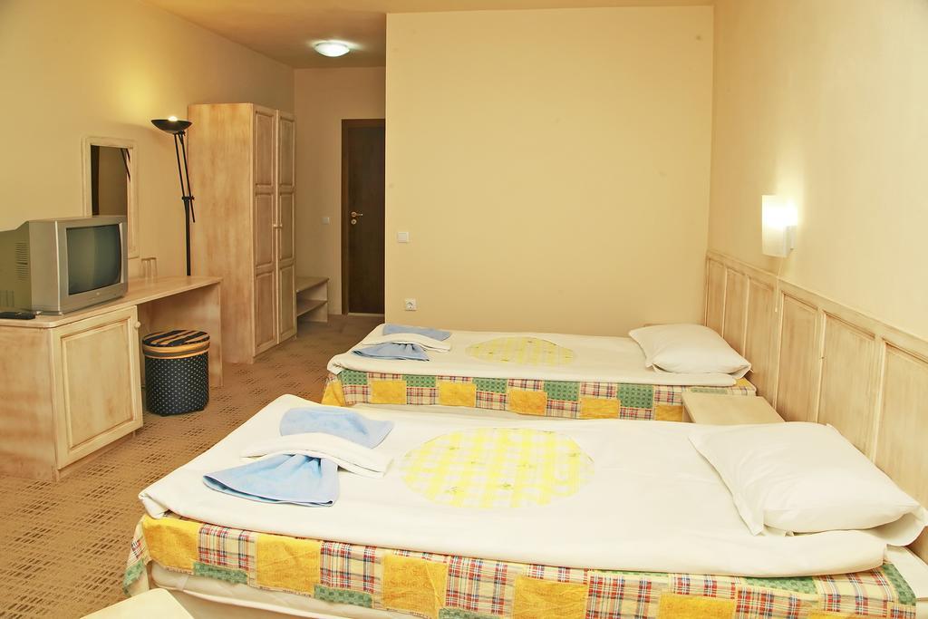 Ravda Bay Guest House Bagian luar foto