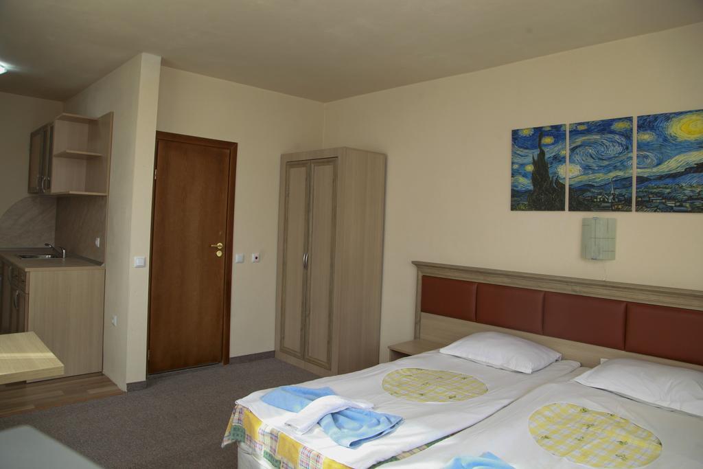 Ravda Bay Guest House Bagian luar foto
