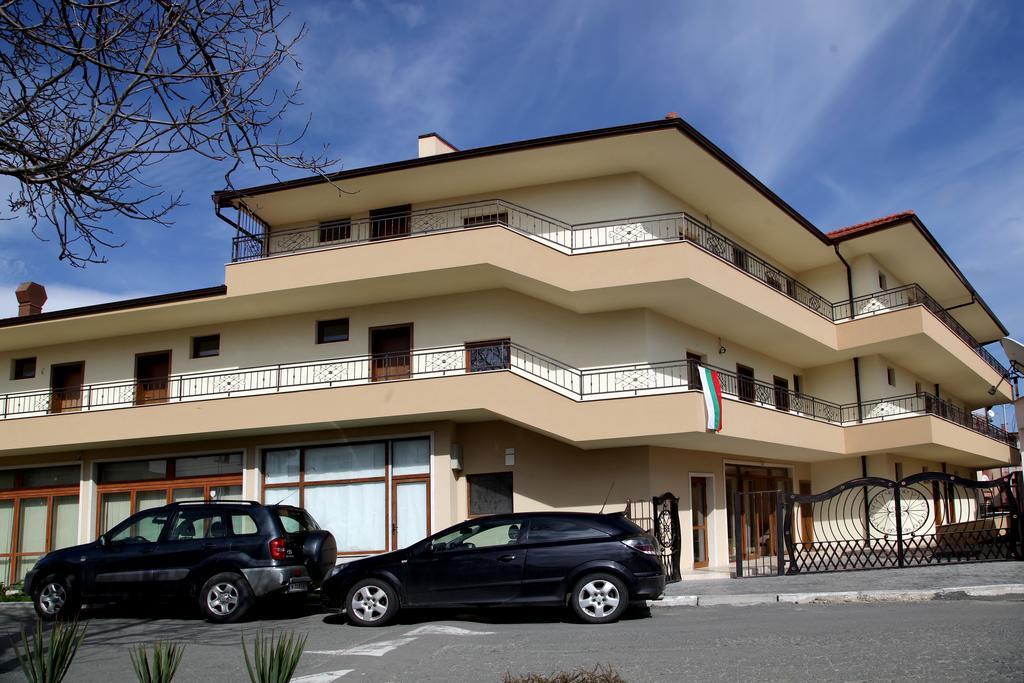 Ravda Bay Guest House Bagian luar foto