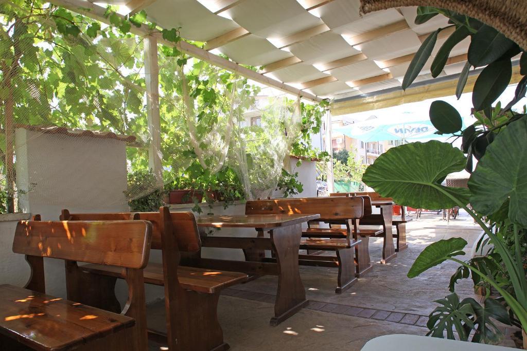 Ravda Bay Guest House Bagian luar foto