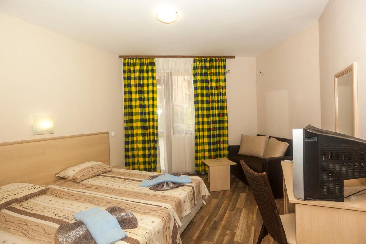 Ravda Bay Guest House Bagian luar foto