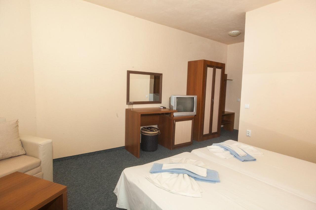 Ravda Bay Guest House Bagian luar foto
